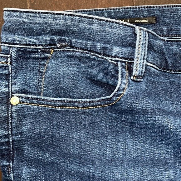 Talbots flawless five pocket jeans size 14P medium wash - Picture 3 of 8